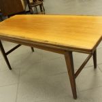 895 2314 COFFEE TABLE